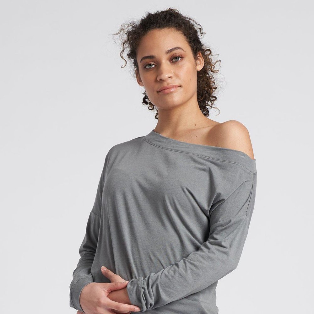 EUC Universal Standard Dolci Long-Sleeve Top in Gray, Size S (14-16)
